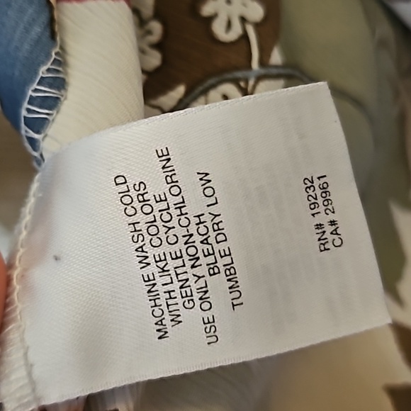 Autumn Foliage Button-down Shirt - Picture 7 of 8